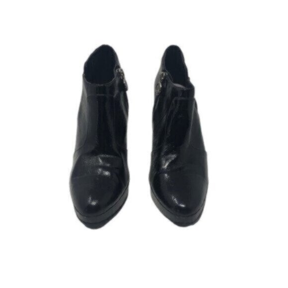 Isaac Mizrahi Desiree Black Shiny Leather Ankle Bootie Heel Size 7.5 - Picture 4 of 14